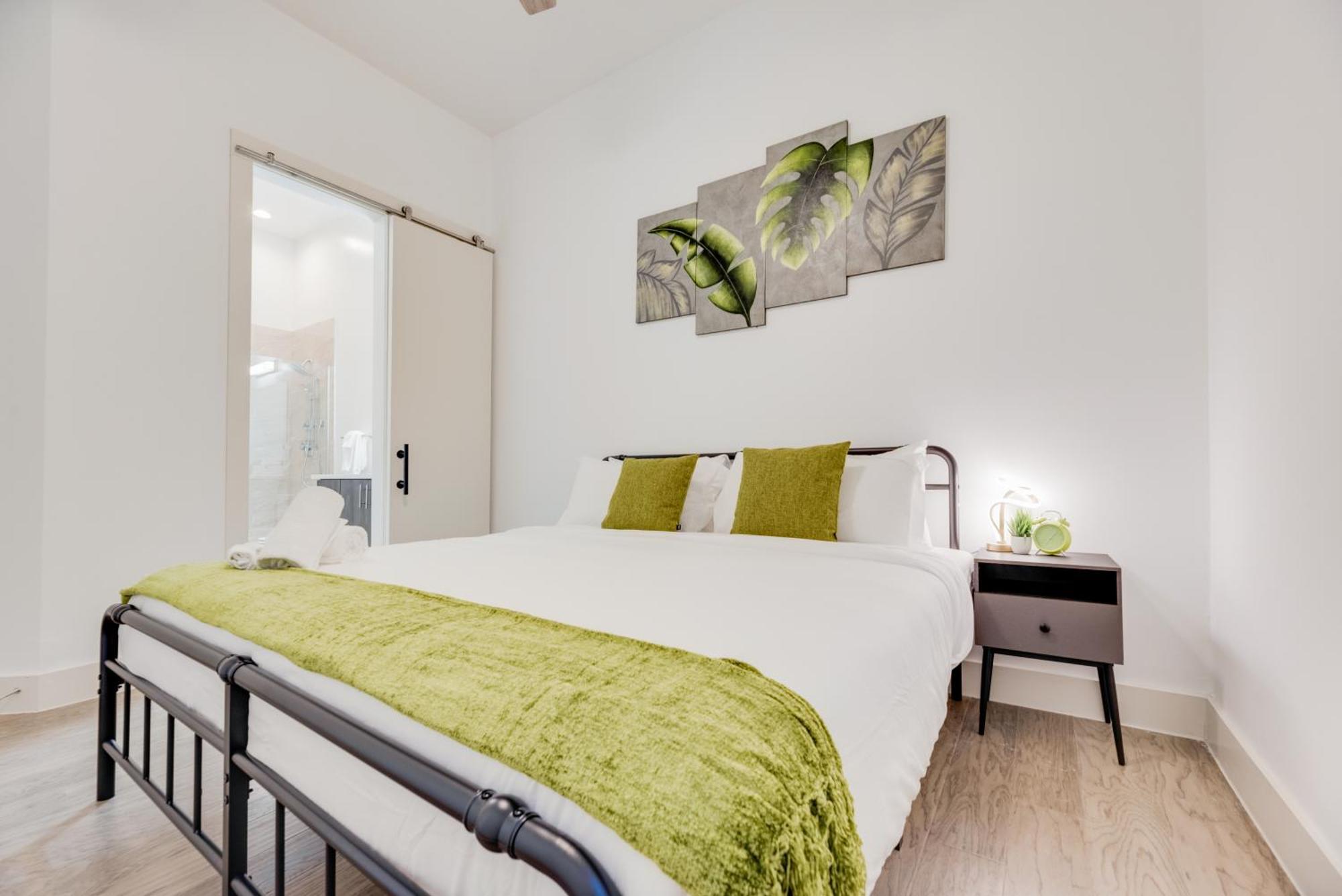 Snappy Loft Style 2Br I Gym I Parking I Workspace Dallas Eksteriør bilde